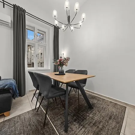 アパート Old Town - Sonja Near Presidential Palace