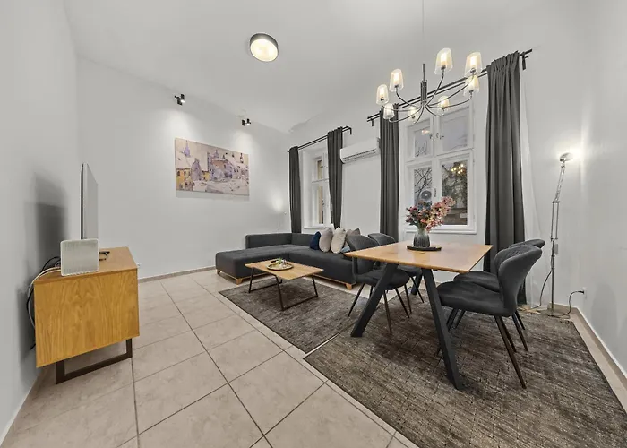 Old Town - Sonja Near Presidential Palace