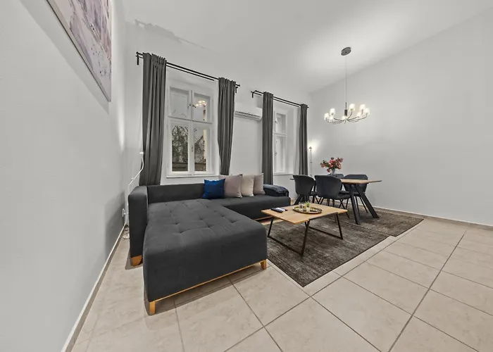 Old Town - Sonja Near Presidential Palace *