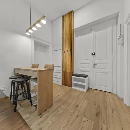 Old Town - Sonja Near Presidential Palace